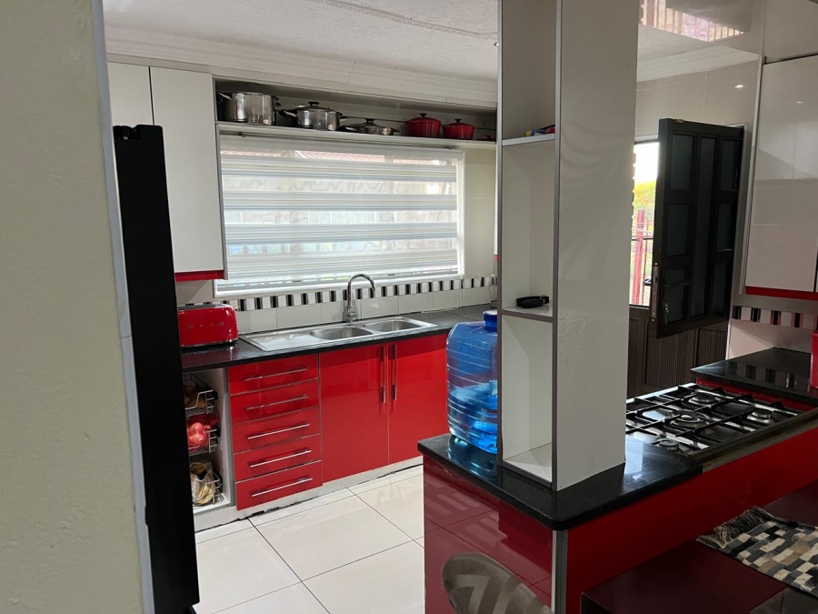 3 Bedroom Property for Sale in Mmabatho North West